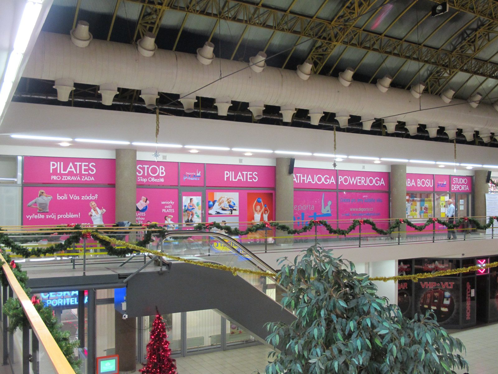 Kompletní polepy výloh